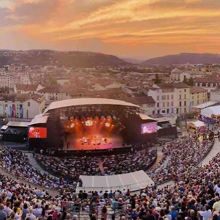 Studio Le «Victor Hugo» , Hyper Centre Ville Vienne  Eksteriør billede